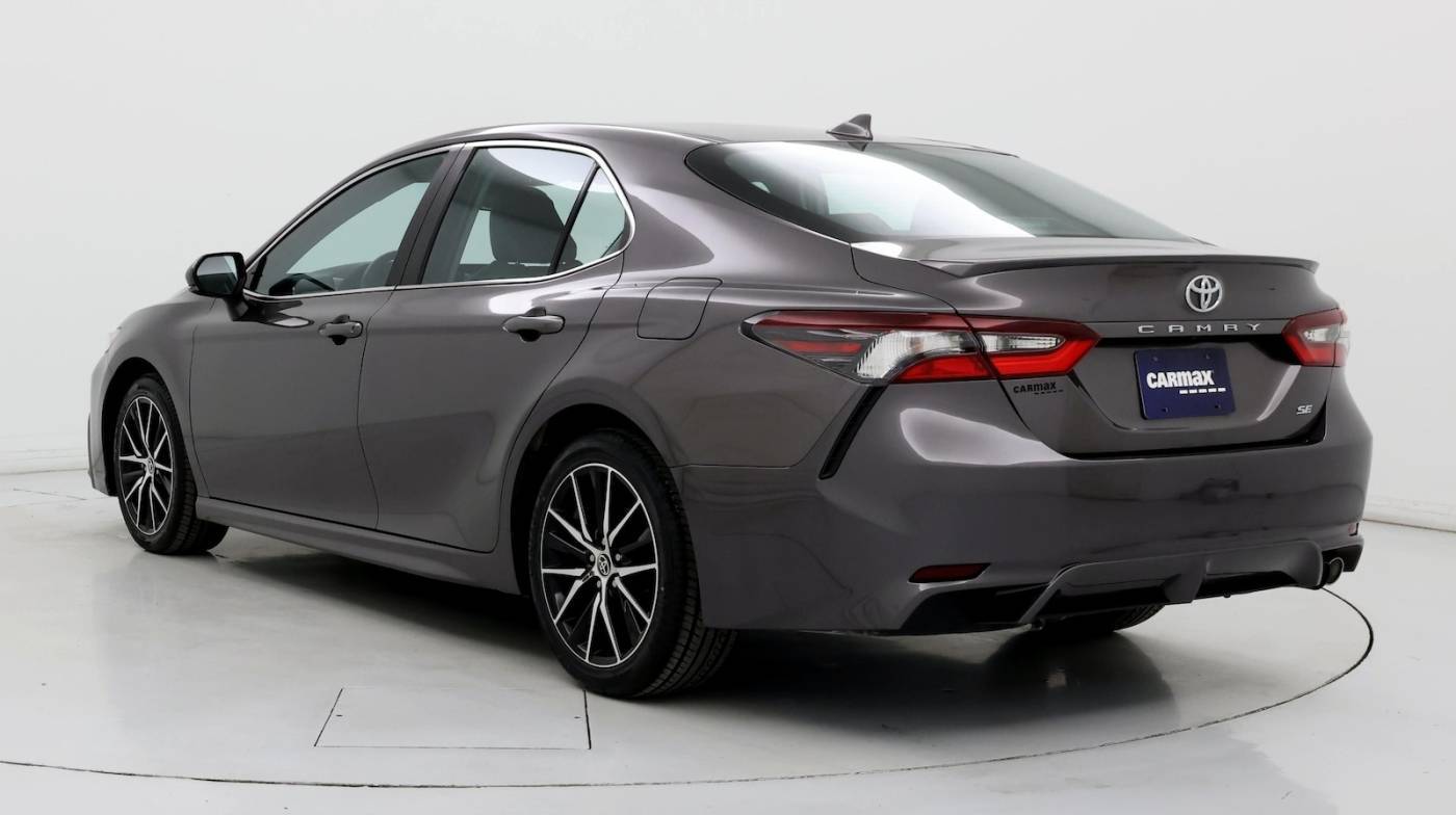 2022 Toyota Camry SE — Sedan — 53,916 mi — Tinley Park, IL