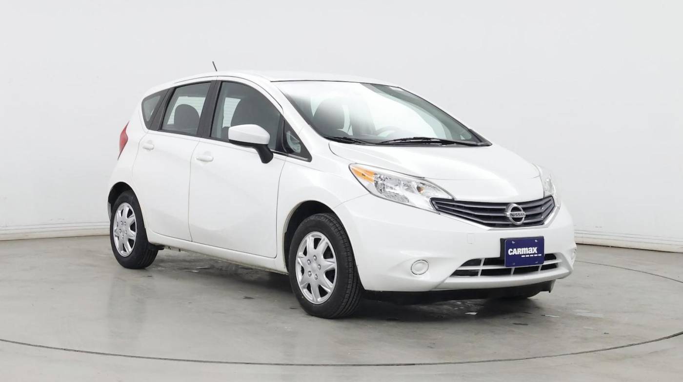 2015 Nissan Versa 1.6 SV — Hatchback — 119,933 mi — Tinley Park, IL