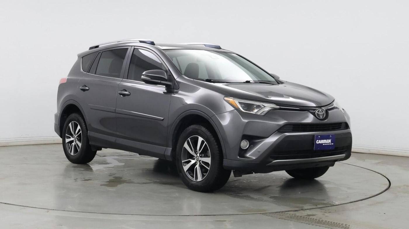 2017 Toyota RAV4 XLE — SUV — 105,255 mi — Tinley Park, IL