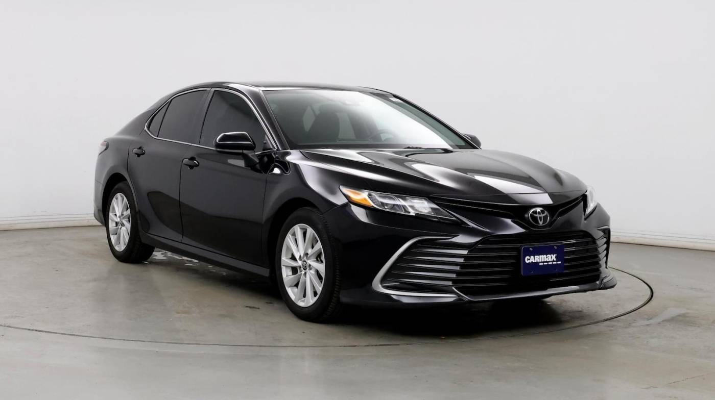 2022 Toyota Camry LE — Sedan — 12,589 mi — Tinley Park, IL
