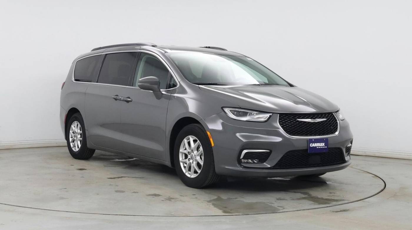 2022 Chrysler Pacifica Touring L — Minivan — 57,862 mi — Tinley Park, IL