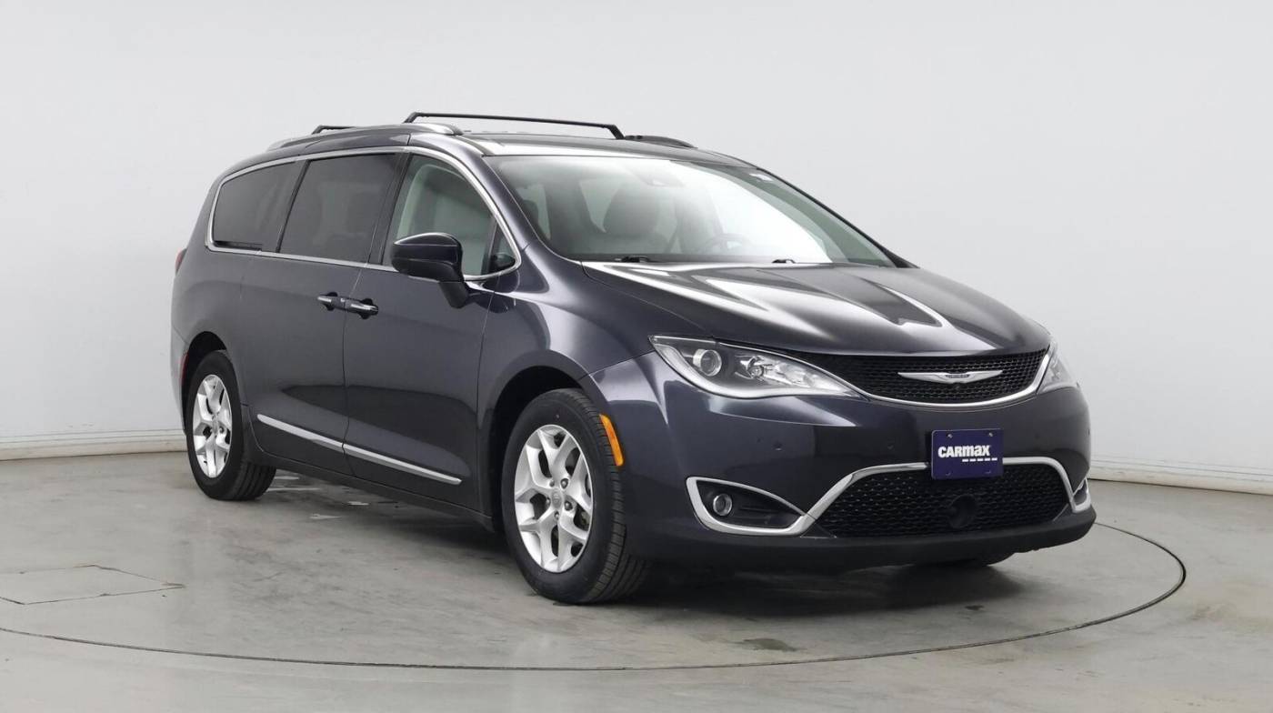 2020 Chrysler Pacifica Touring L Plus — Minivan — 46,468 mi — Tinley Park, IL