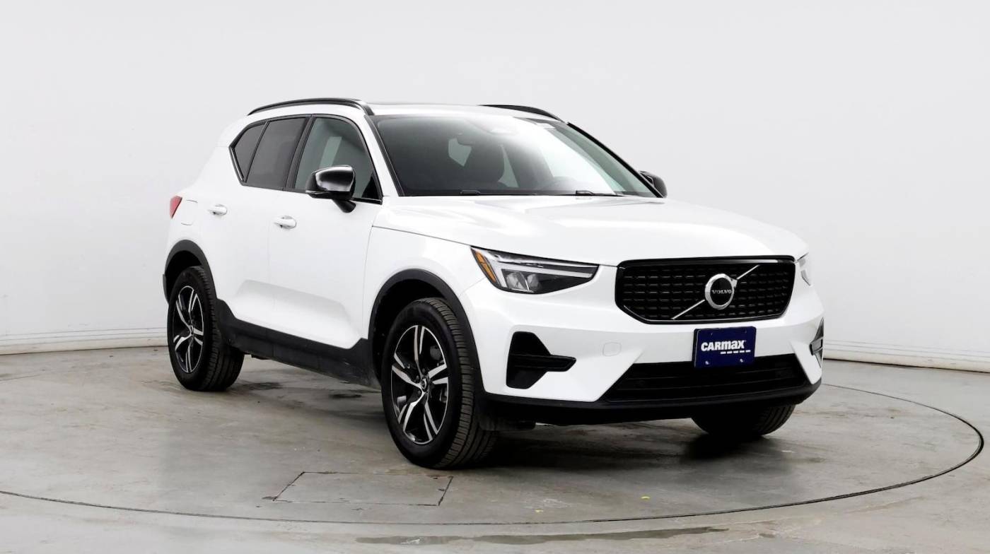 2024 Volvo XC40 Core — SUV — 14,596 mi — Tinley Park, IL