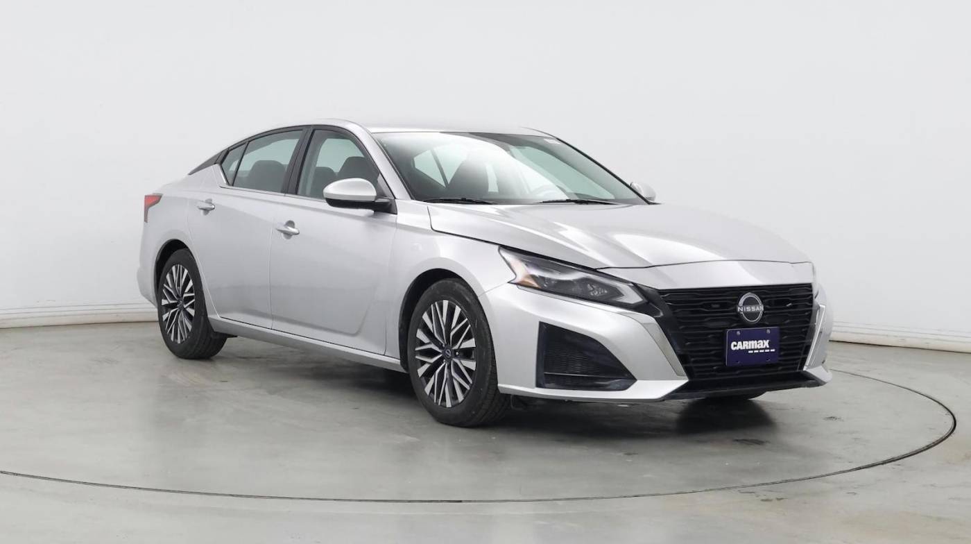 2023 Nissan Altima SV — Sedan — 57,639 mi — Tinley Park, IL