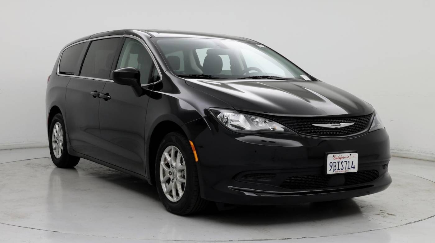 2022 Chrysler Voyager LX — Minivan — 57,546 mi — Torrance, CA
