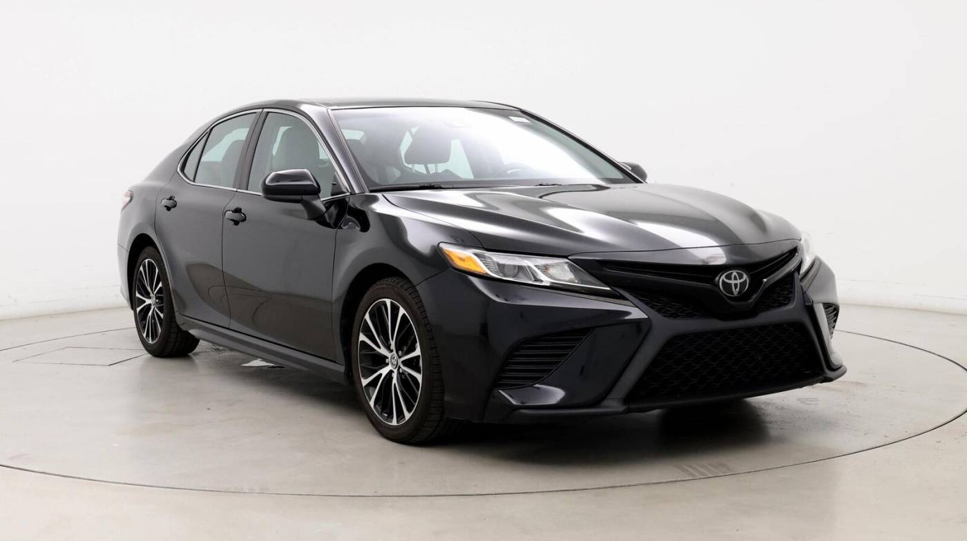 2020 Toyota Camry SE — Sedan — 57,755 mi — Kennesaw, GA