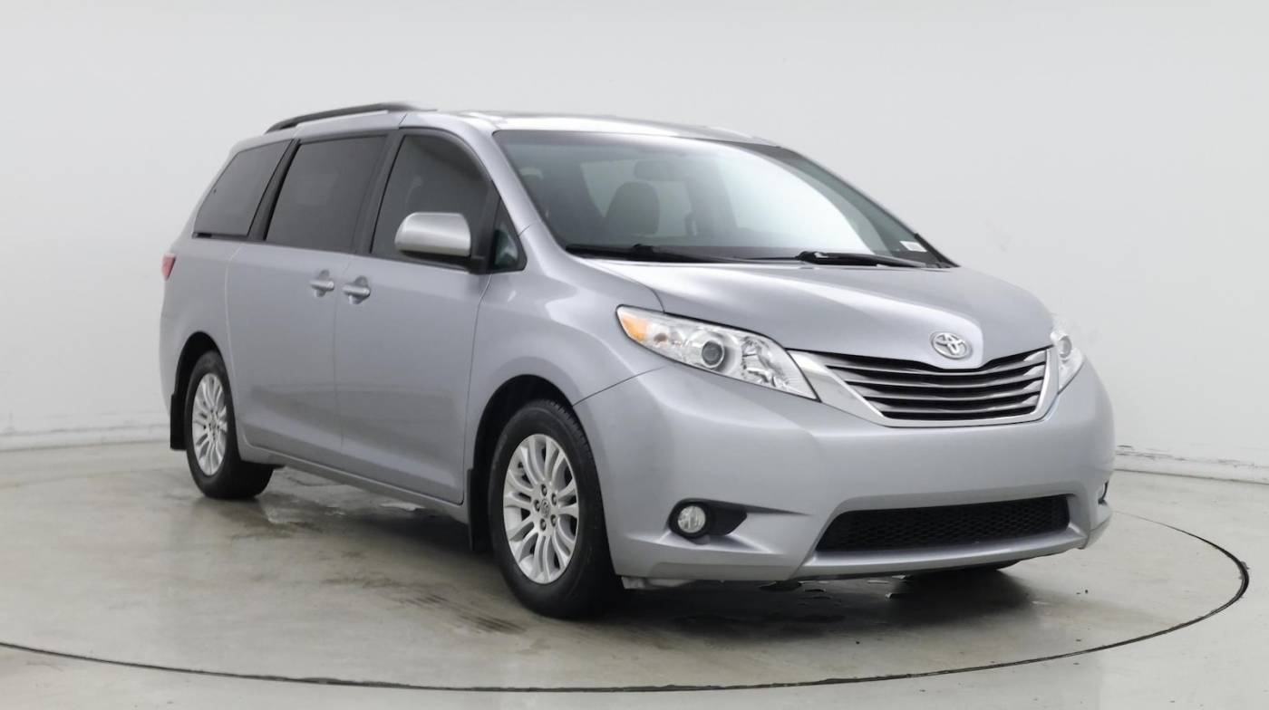 2017 Toyota Sienna XLE Premium — Minivan — 114,857 mi — Kennesaw, GA