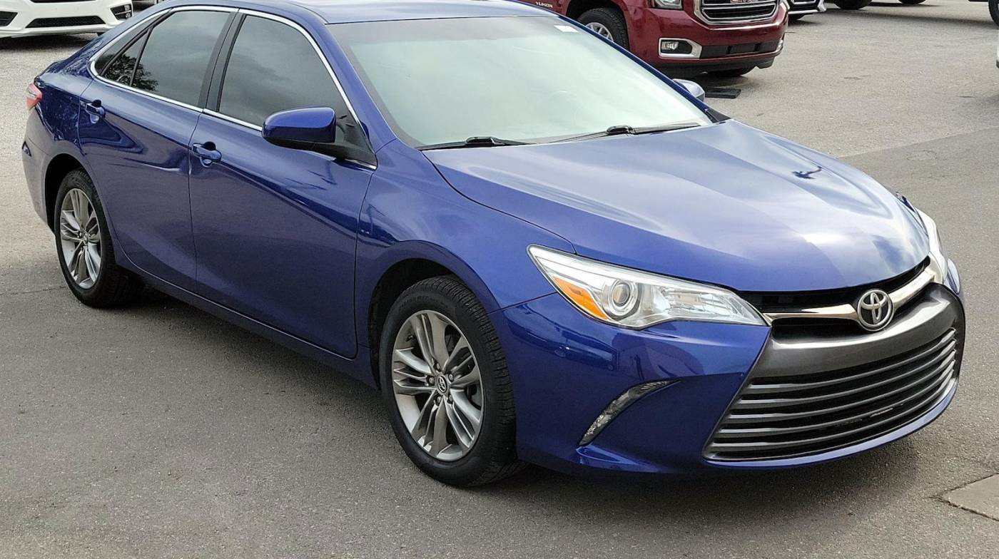 2016 Toyota Camry SE — Sedan — 108,496 mi — Kennesaw, GA
