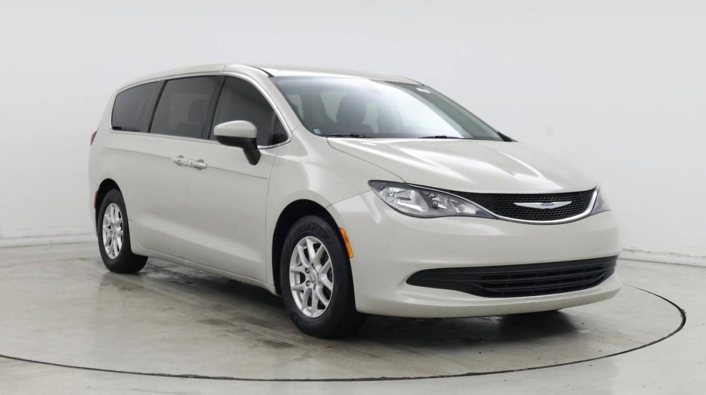 2017 Chrysler Pacifica Touring — Minivan — 56,983 mi — Kennesaw, GA