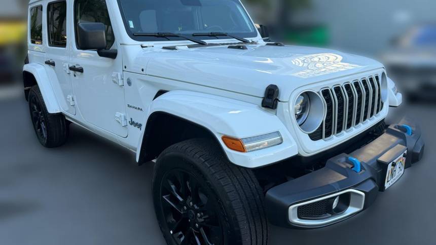 2024 Jeep Wrangler Sahara — SUV — 2,114 mi — Honolulu, HI