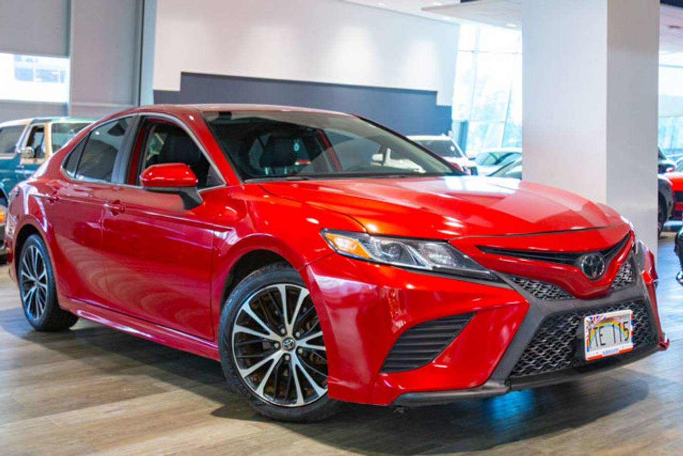 2019 Toyota Camry SE — Sedan — 51,345 mi — Honolulu, HI