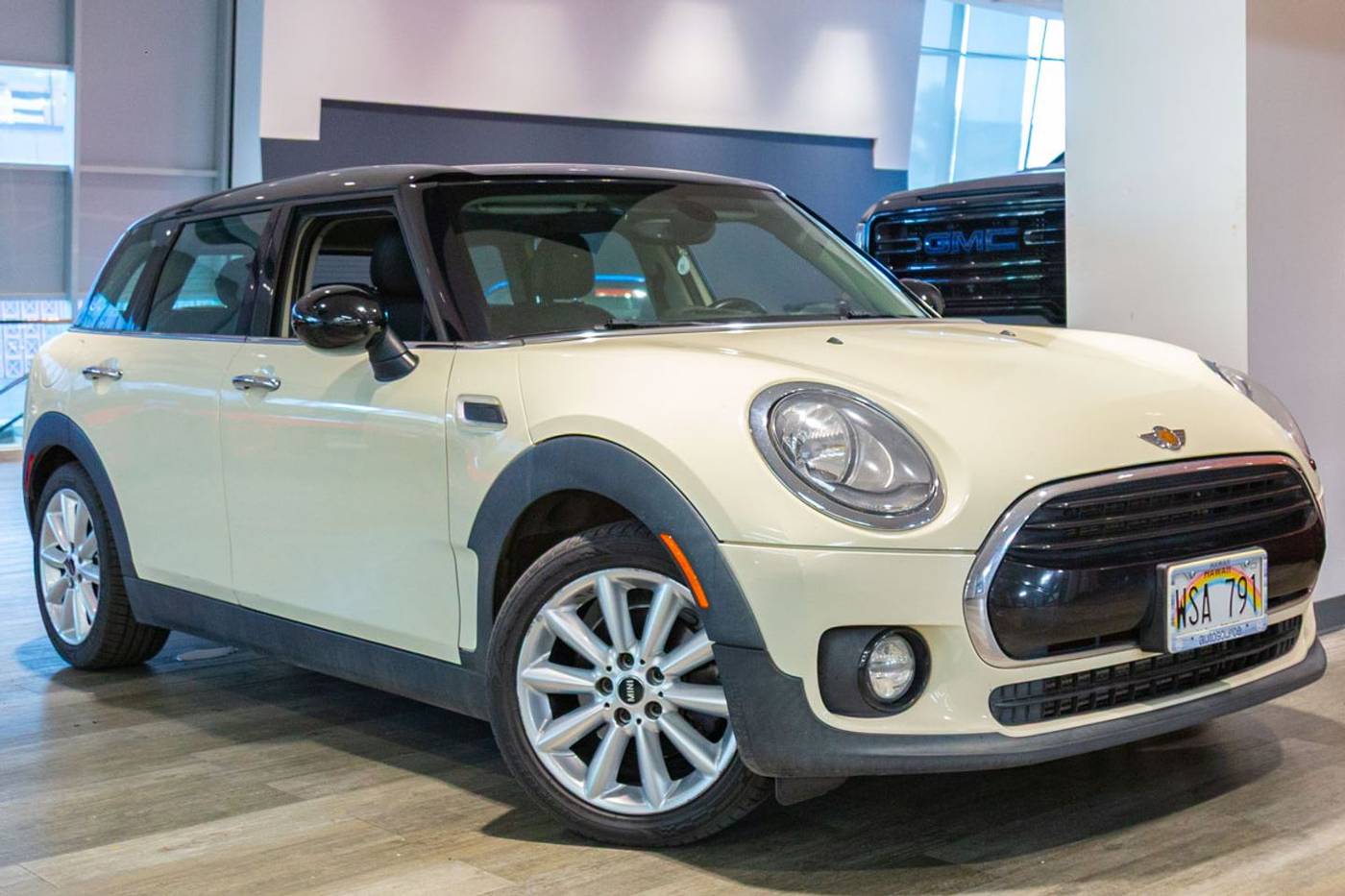 2016 MINI Clubman Cooper — Wagon — 123,428 mi — Honolulu, HI