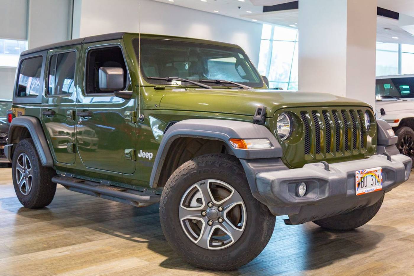 2020 Jeep Wrangler Sport S — SUV — 27,267 mi — Honolulu, HI