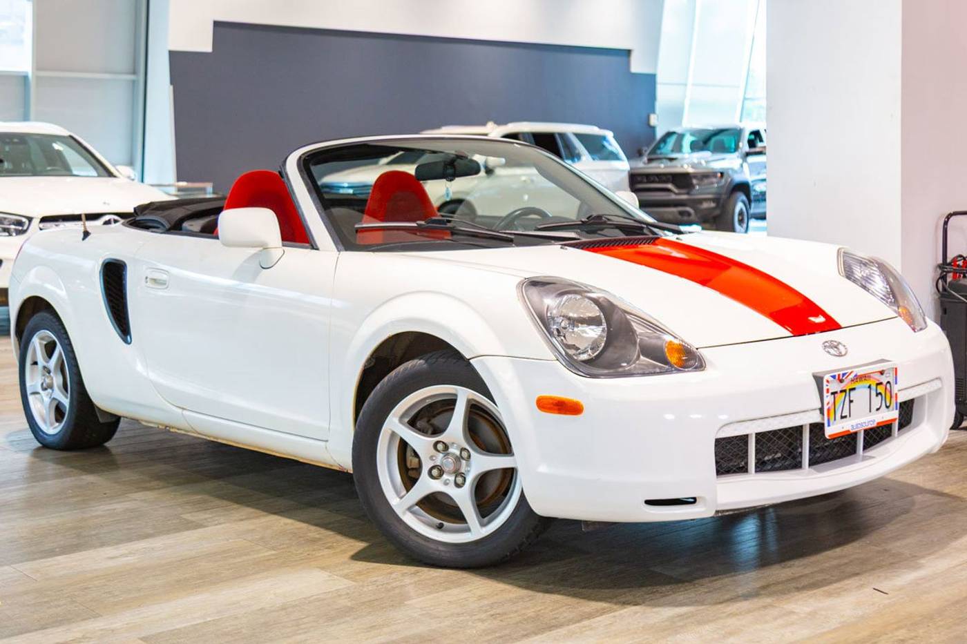 2002 Toyota MR2 Spyder Base — Convertible — 111,250 mi — Honolulu, HI