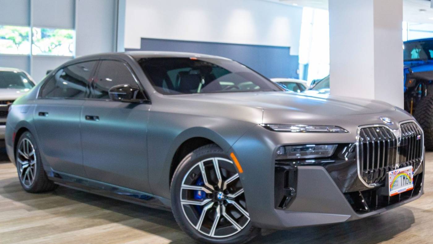 2024 BMW i7 M70 — Sedan — 3,471 mi — Honolulu, HI