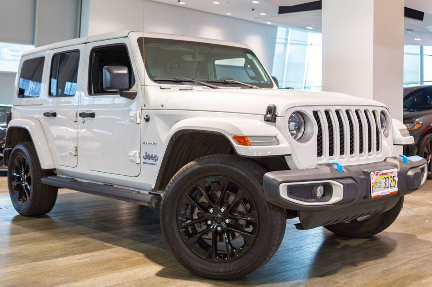 2023 Jeep Wrangler Sahara 4xe — SUV — 25,558 mi — Honolulu, HI