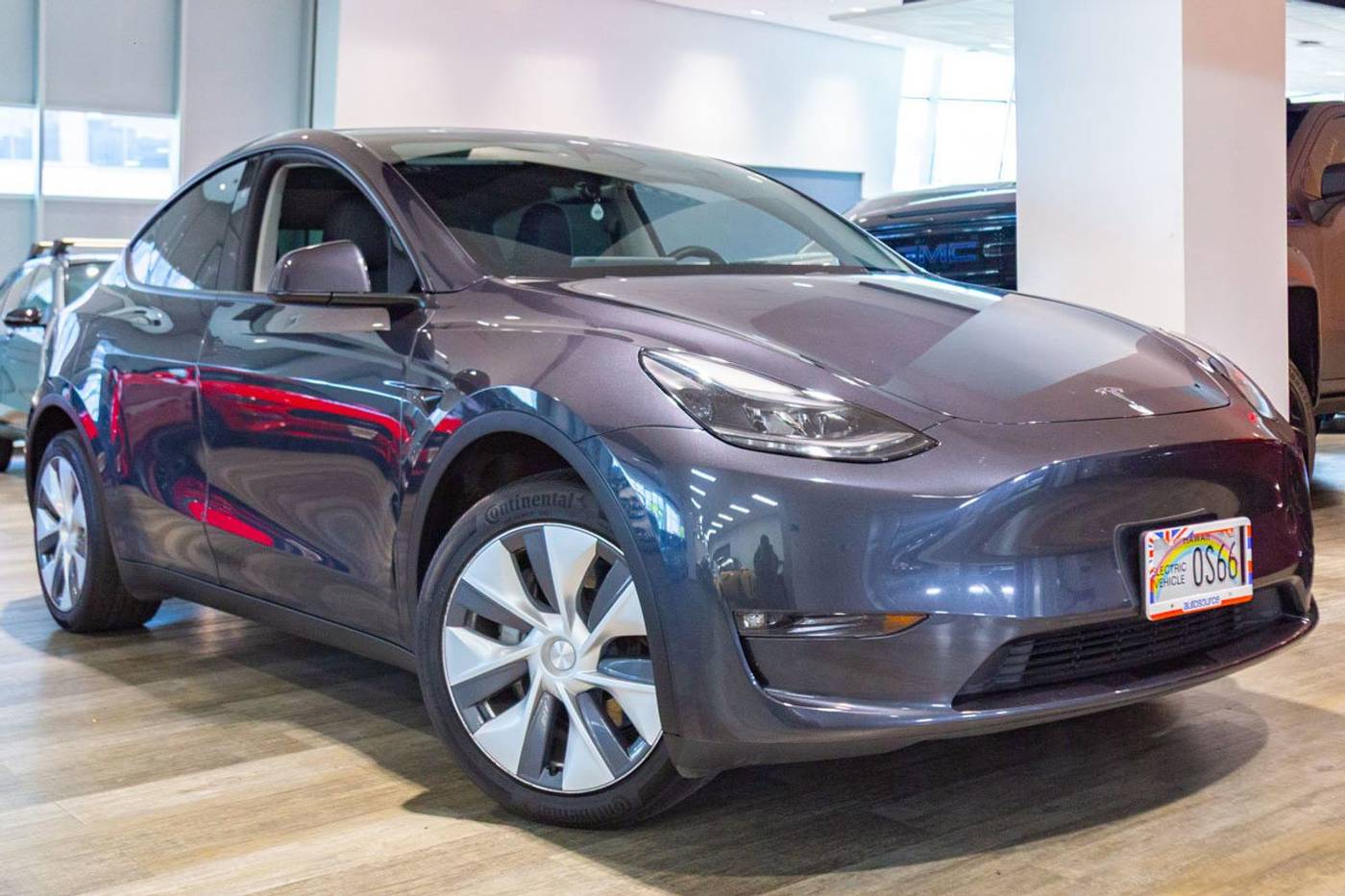 2024 Tesla Model Y Long Range — SUV — 17,233 mi — Honolulu, HI