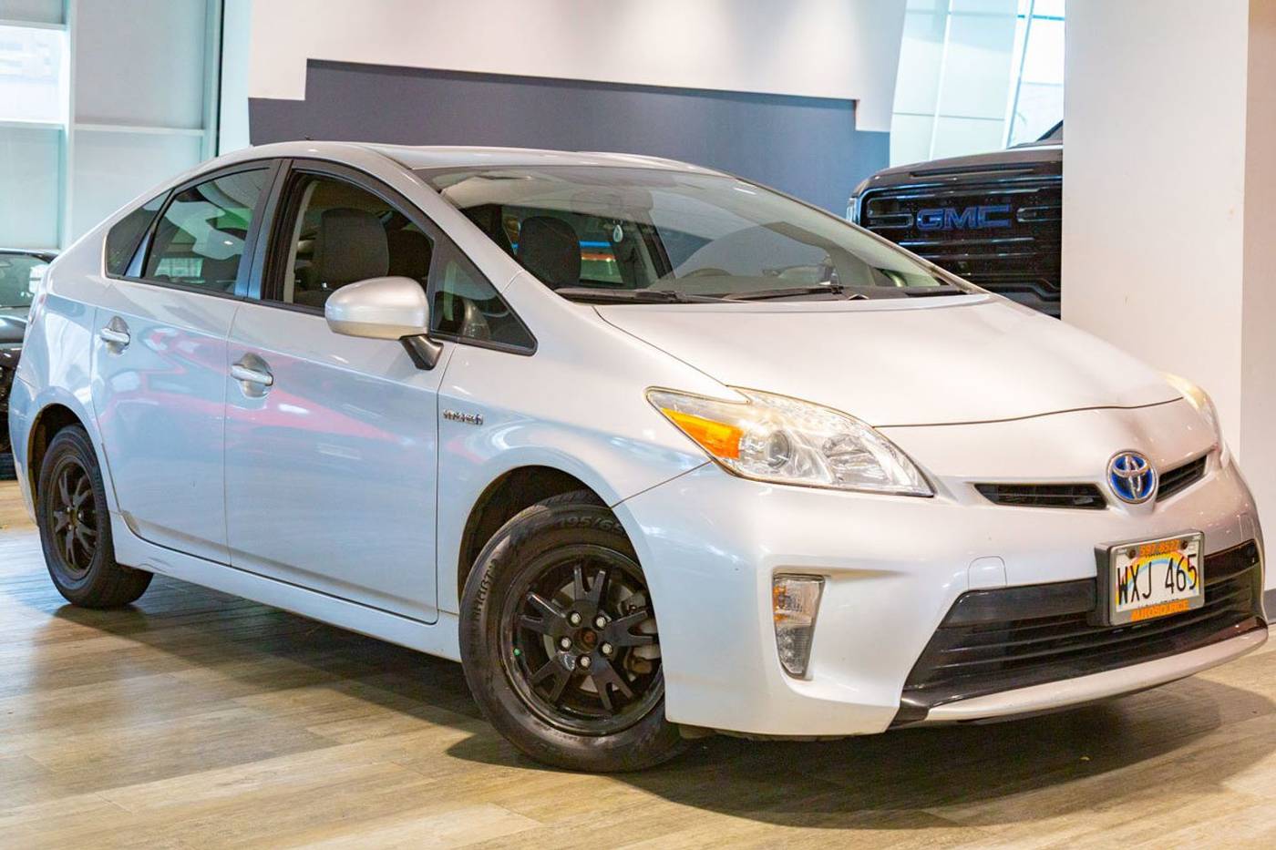 2015 Toyota Prius Four — Hatchback — 82,724 mi — Honolulu, HI