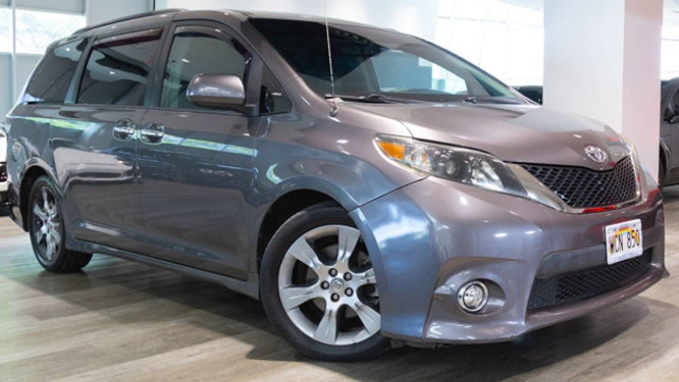 2013 Toyota Sienna SE — Minivan — 119,409 mi — Honolulu, HI