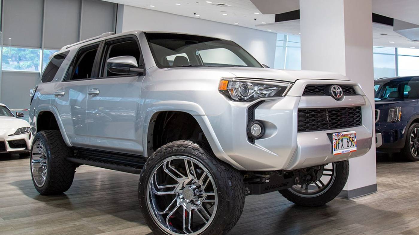 2018 Toyota 4Runner SR5 — SUV — 110,272 mi — Honolulu, HI