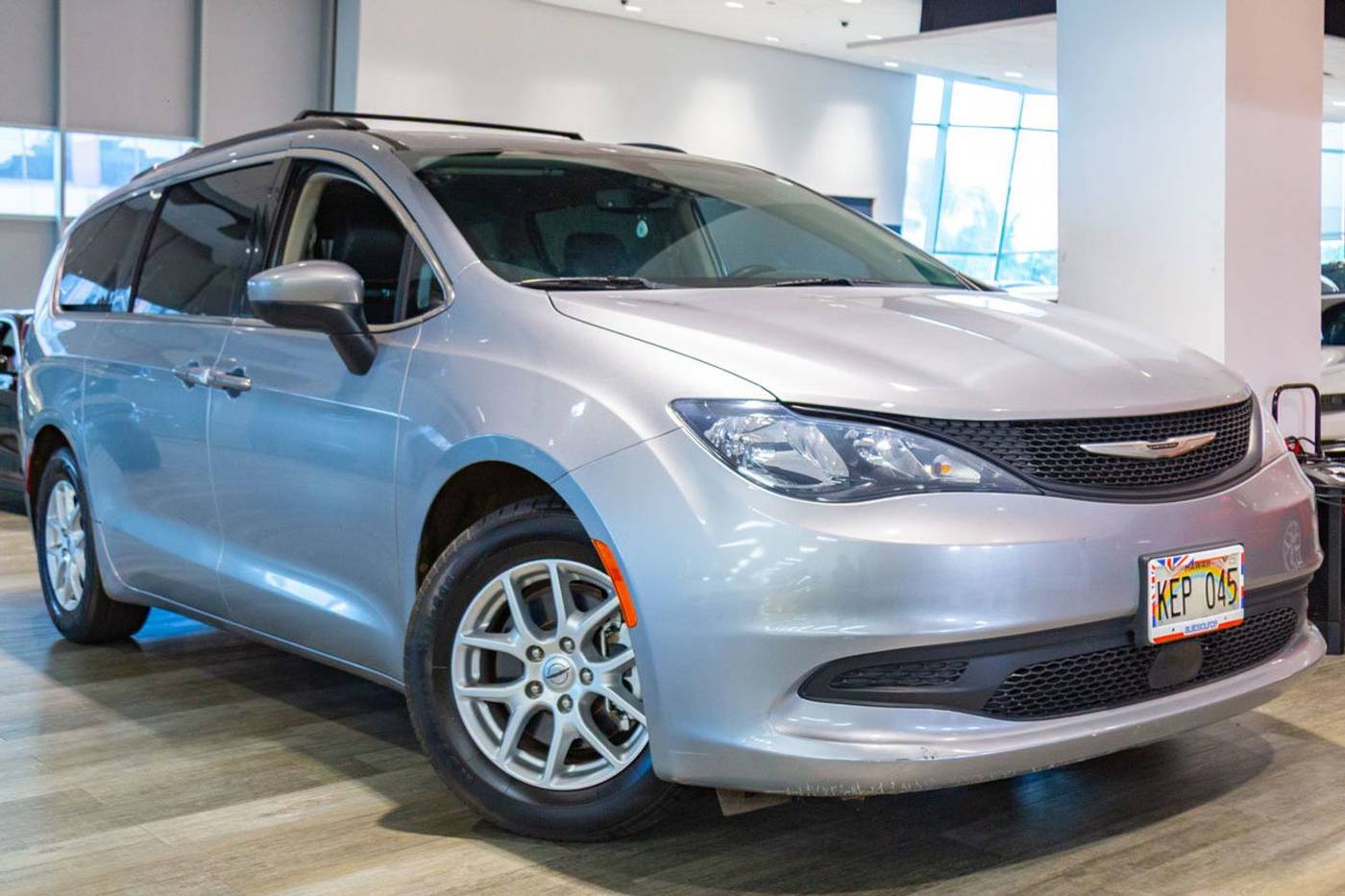 2021 Chrysler Voyager LXI — Minivan — 48,657 mi — Honolulu, HI