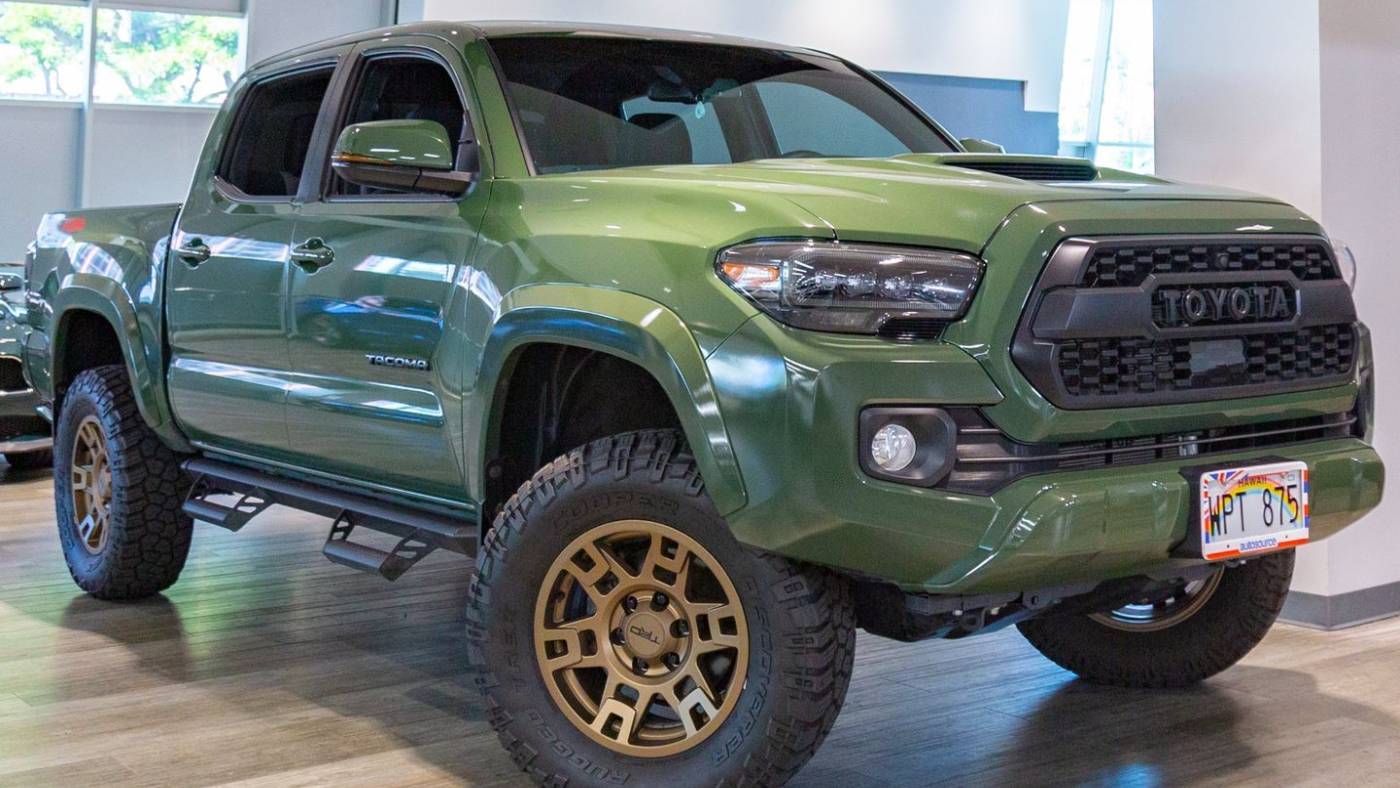 2022 Toyota Tacoma SR5 — Pickup Truck — 7,929 mi — Honolulu, HI