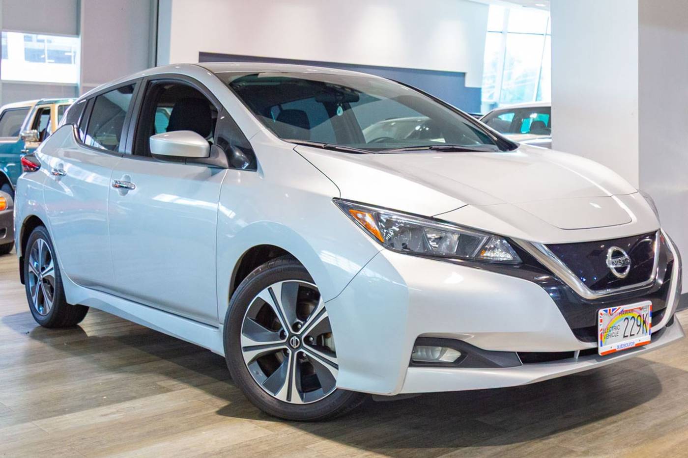 2021 Nissan LEAF SV — Hatchback — 23,505 mi — Honolulu, HI