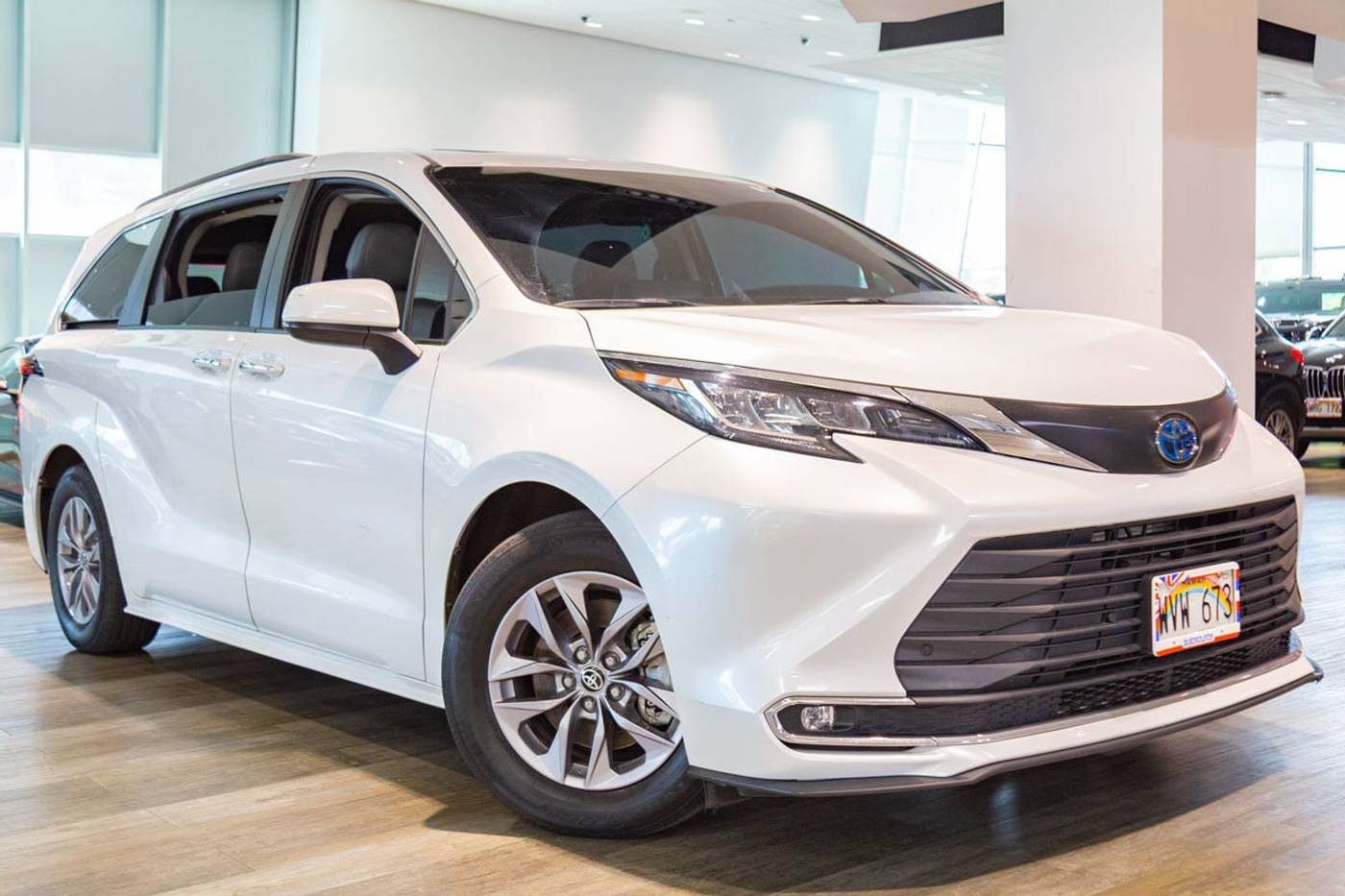 2023 Toyota Sienna XLE — Minivan — 56,531 mi — Honolulu, HI