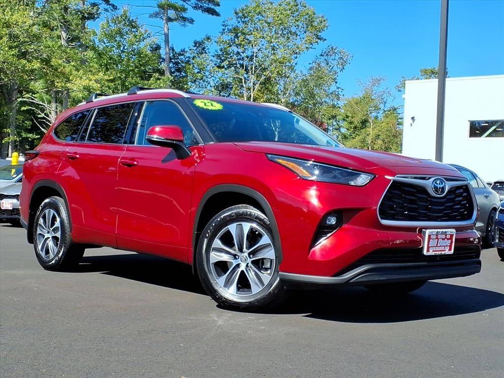 2022 Toyota Highlander XLE — SUV — 24,192 mi — Somersworth, NH