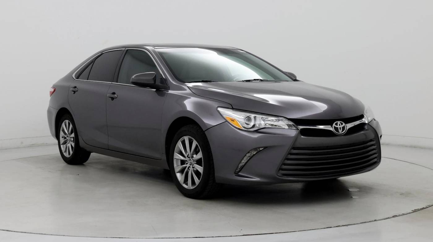 2016 Toyota Camry XLE — Sedan — 27,899 mi — Tucson, AZ