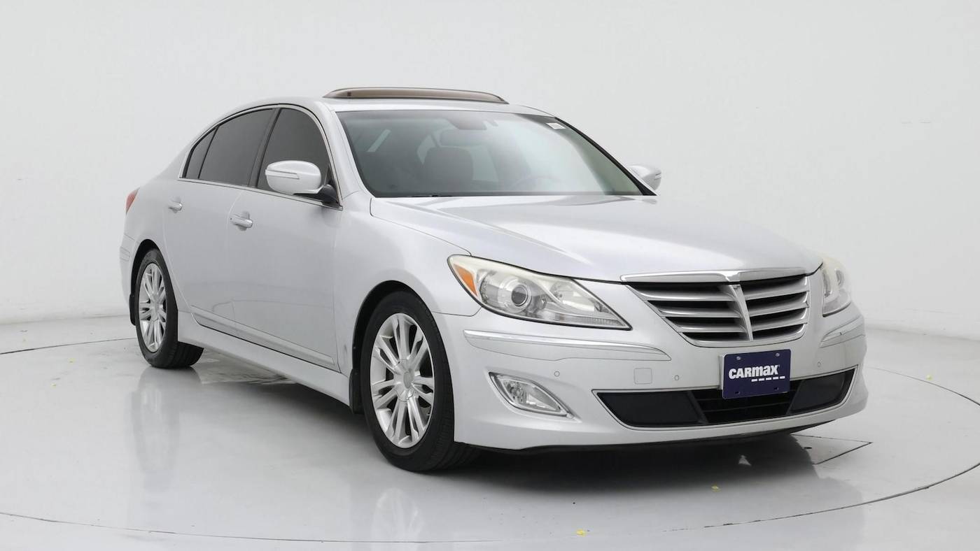 2014 Hyundai Genesis 3.8 — Sedan — 84,035 mi — Inglewood, CA