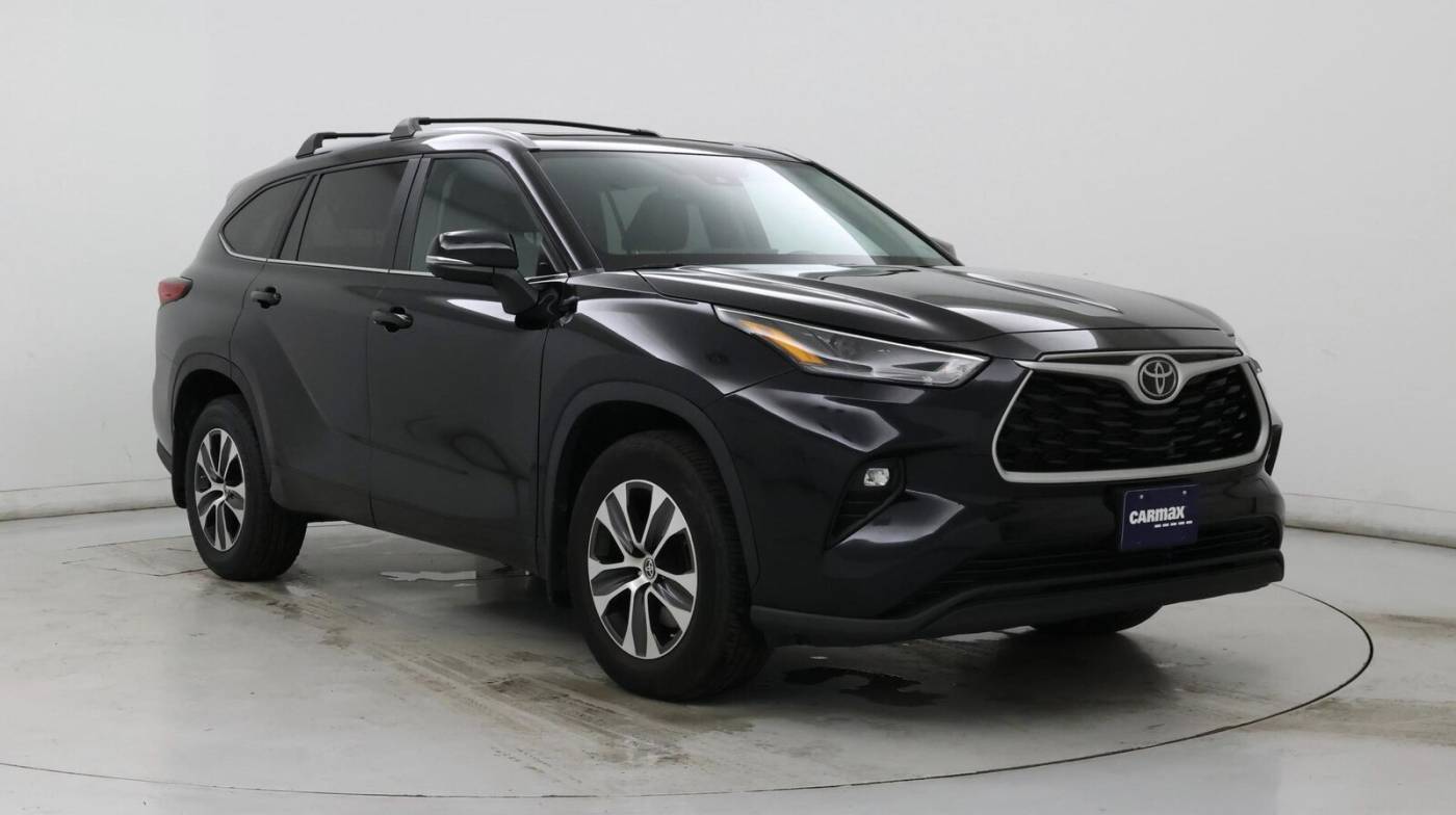 2023 Toyota Highlander XLE — SUV — 24,547 mi — Virginia Beach, VA