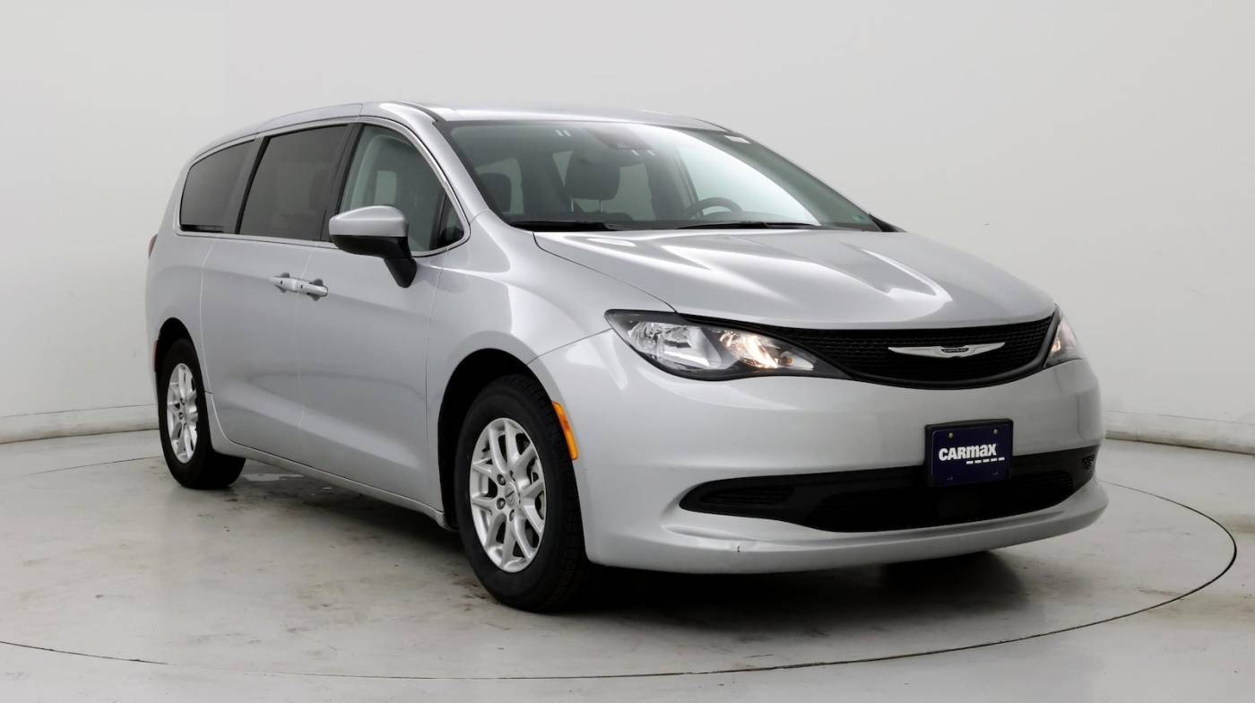 2023 Chrysler Voyager LX — Minivan — 42,114 mi — Virginia Beach, VA