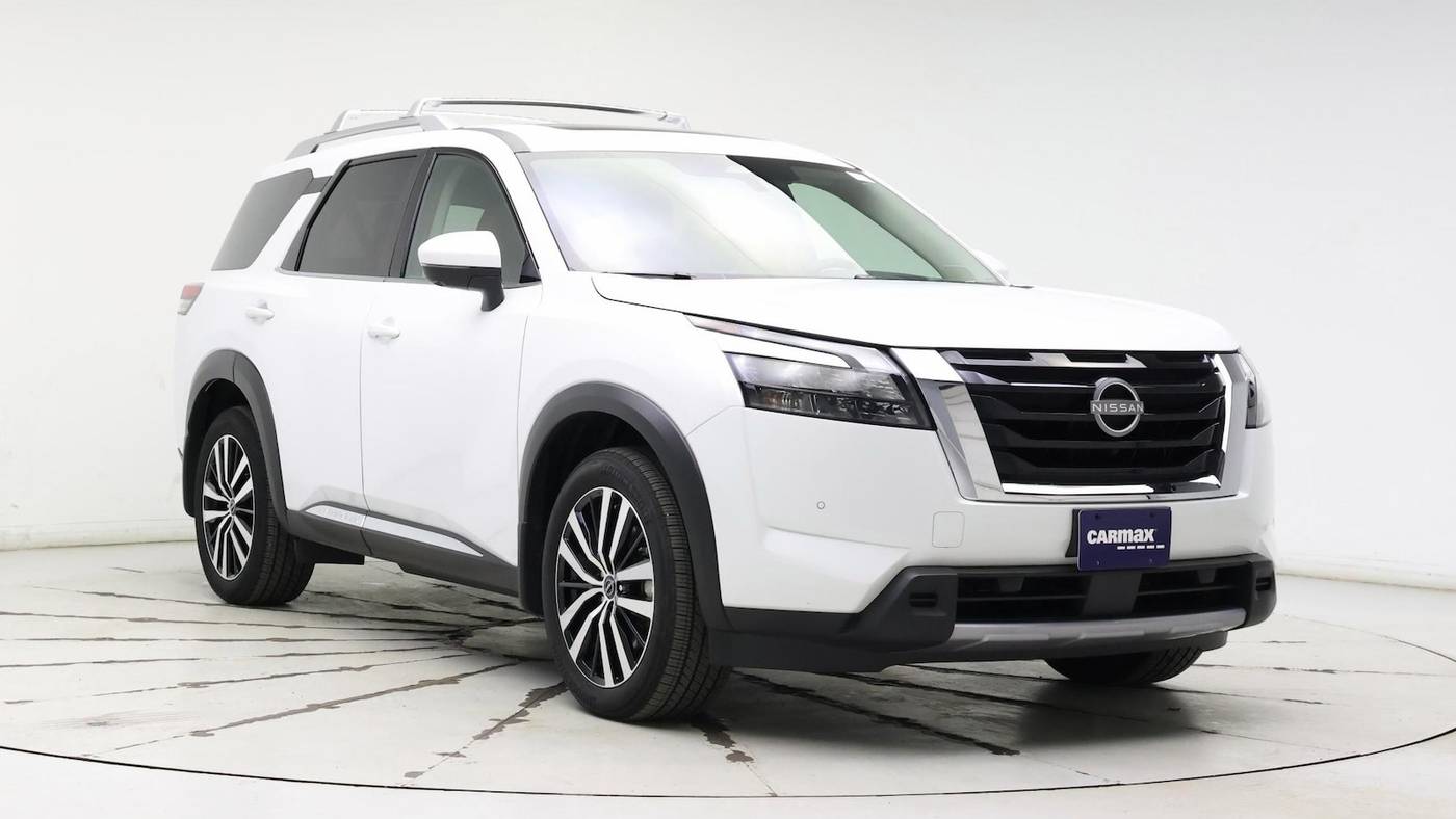 2025 Nissan Pathfinder Platinum — SUV — 9,433 mi — Norwood, MA