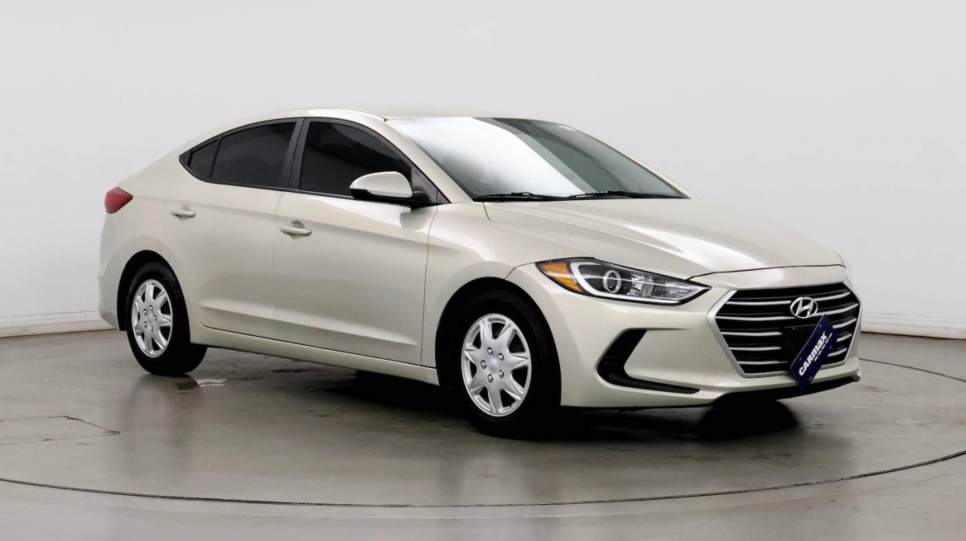 2017 Hyundai Elantra SE — Sedan — 64,024 mi — Waukesha, WI