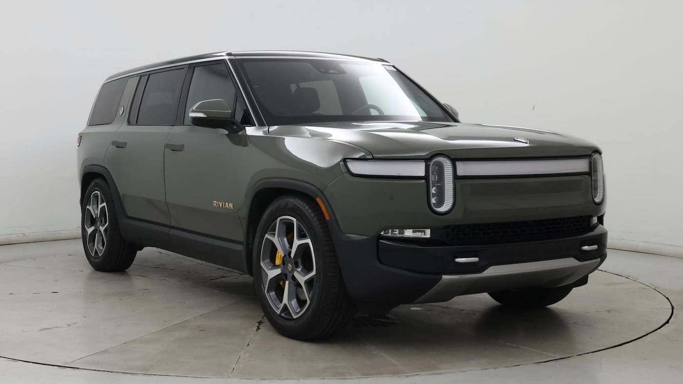 2022 Rivian R1S