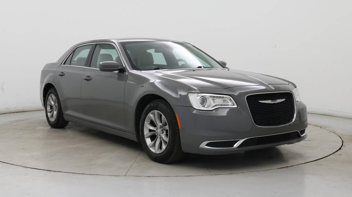 2019 Chrysler 300 Touring — Sedan — 42,162 mi — White Marsh, MD