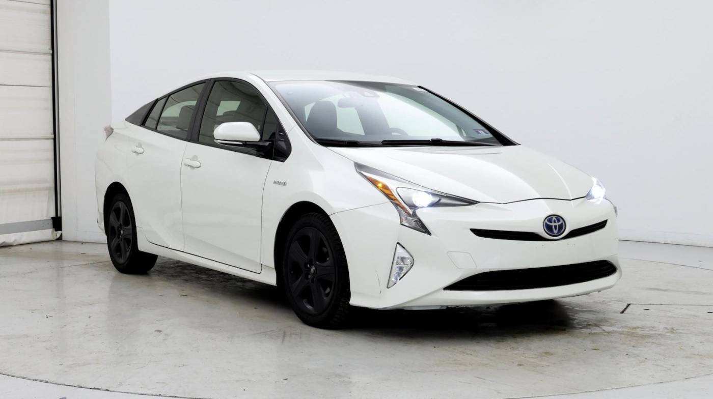 2017 Toyota Prius Three Touring — Hatchback — 124,570 mi — White Marsh, MD