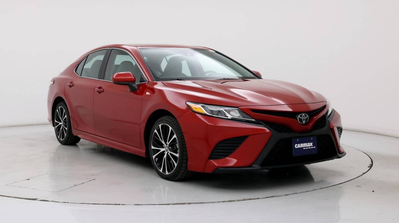 2020 Toyota Camry SE — Sedan — 29,946 mi — Wichita, KS