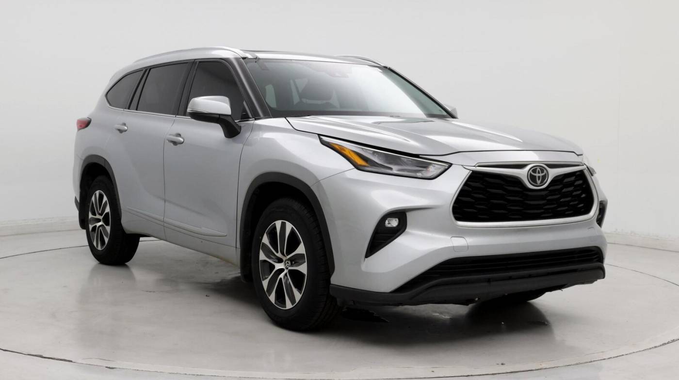 2021 Toyota Highlander XLE — SUV — 54,914 mi — Wichita, KS