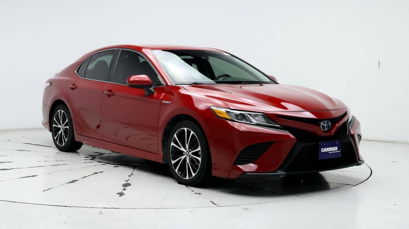 2020 Toyota Camry Hybrid SE — Sedan — 105,260 mi — Wichita, KS