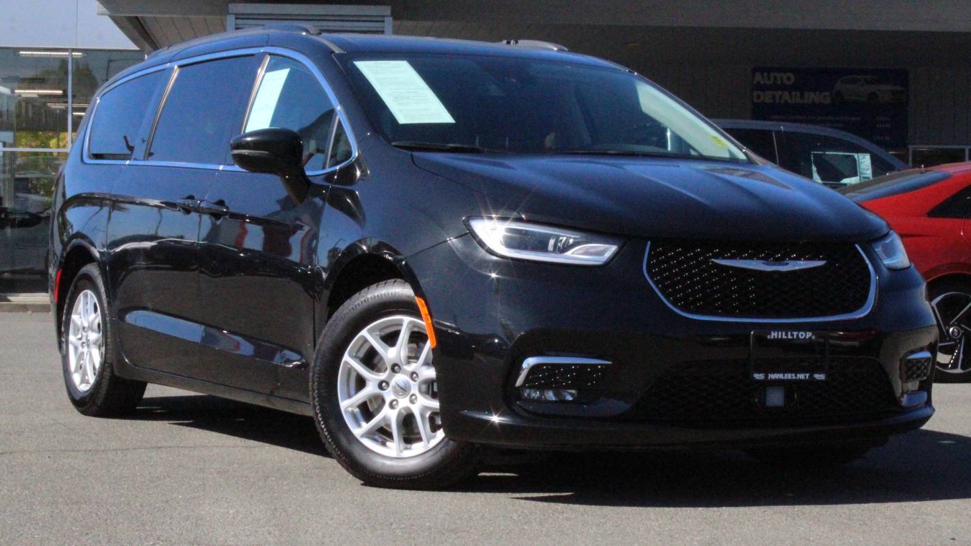 2022 Chrysler Pacifica Touring L — Minivan — 67,280 mi — Richmond, CA