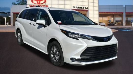 2024 Toyota Sienna XLE — Minivan — 20,827 mi — Marietta, GA