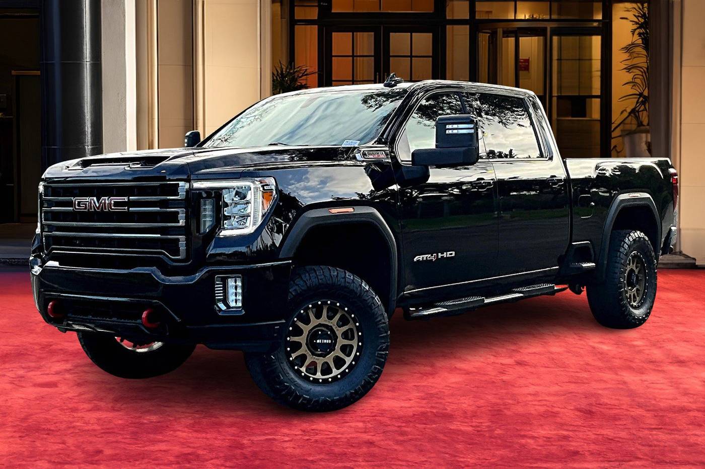 2021 GMC Sierra 2500HD AT4 — Pickup Truck — 88,577 mi — Newport Beach, CA