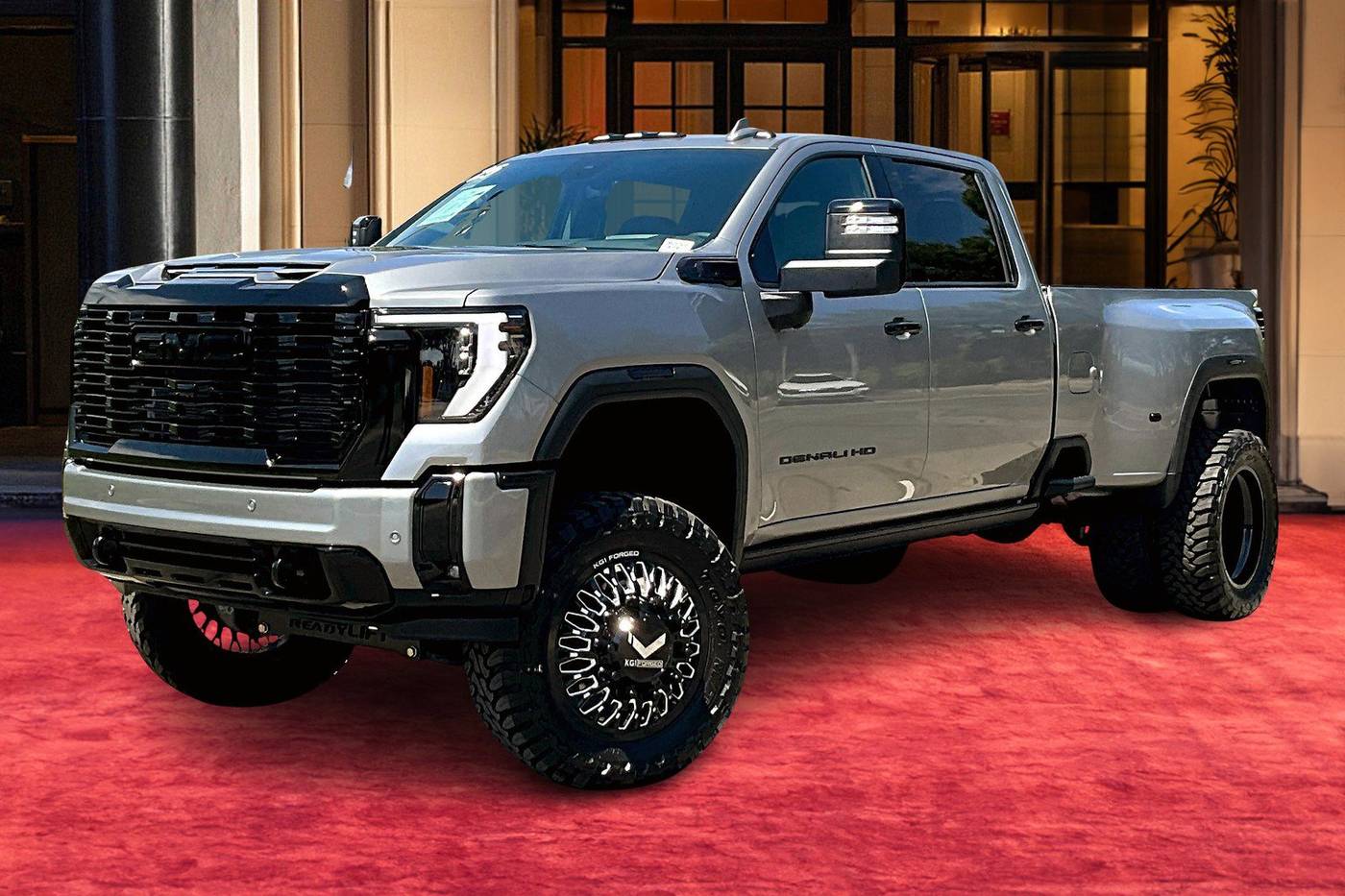 2025 GMC Sierra 3500HD Denali — Pickup Truck — 2,559 mi — Newport Beach, CA