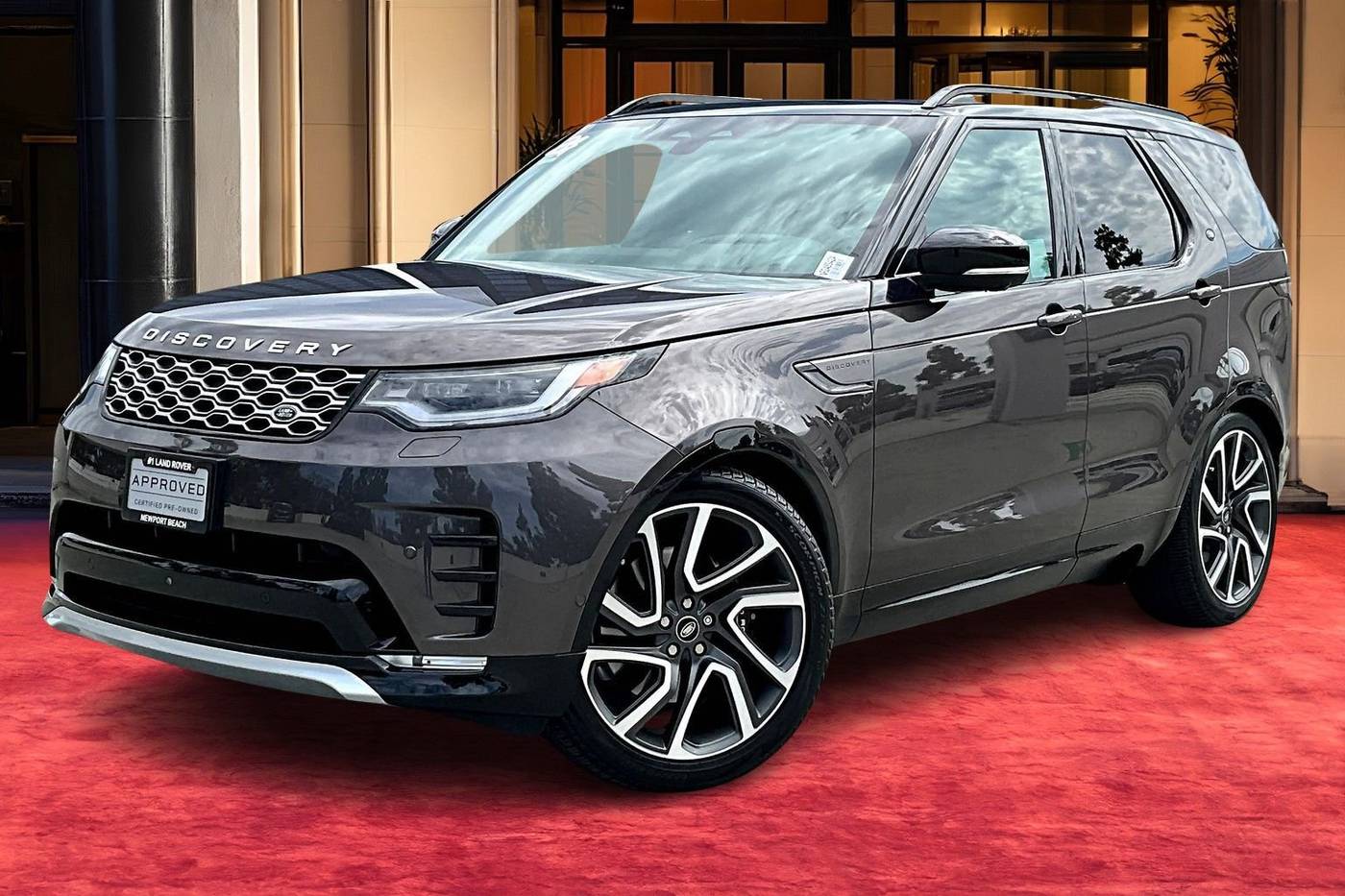 2024 Land Rover Discovery Metropolitan Edition — SUV — 10,191 mi — Newport Beach, CA