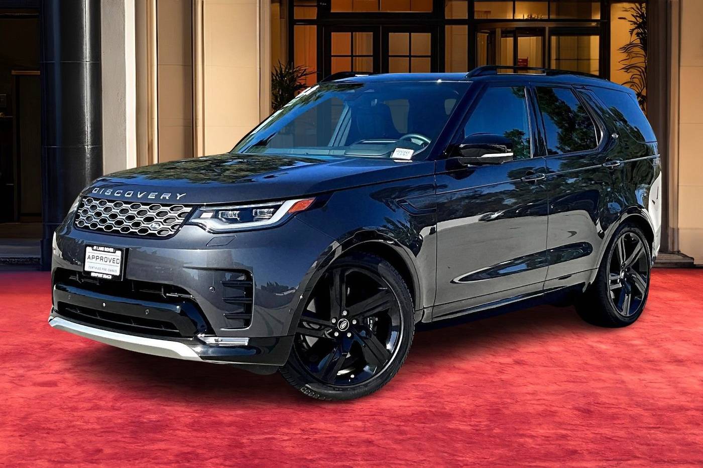 2024 Land Rover Discovery Metropolitan Edition — SUV — 4,802 mi — Newport Beach, CA