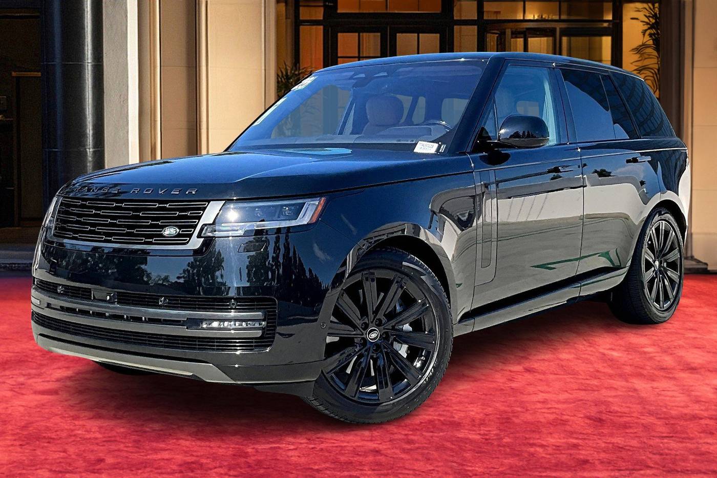 2023 Land Rover Range Rover SE — SUV — 19,664 mi — Newport Beach, CA
