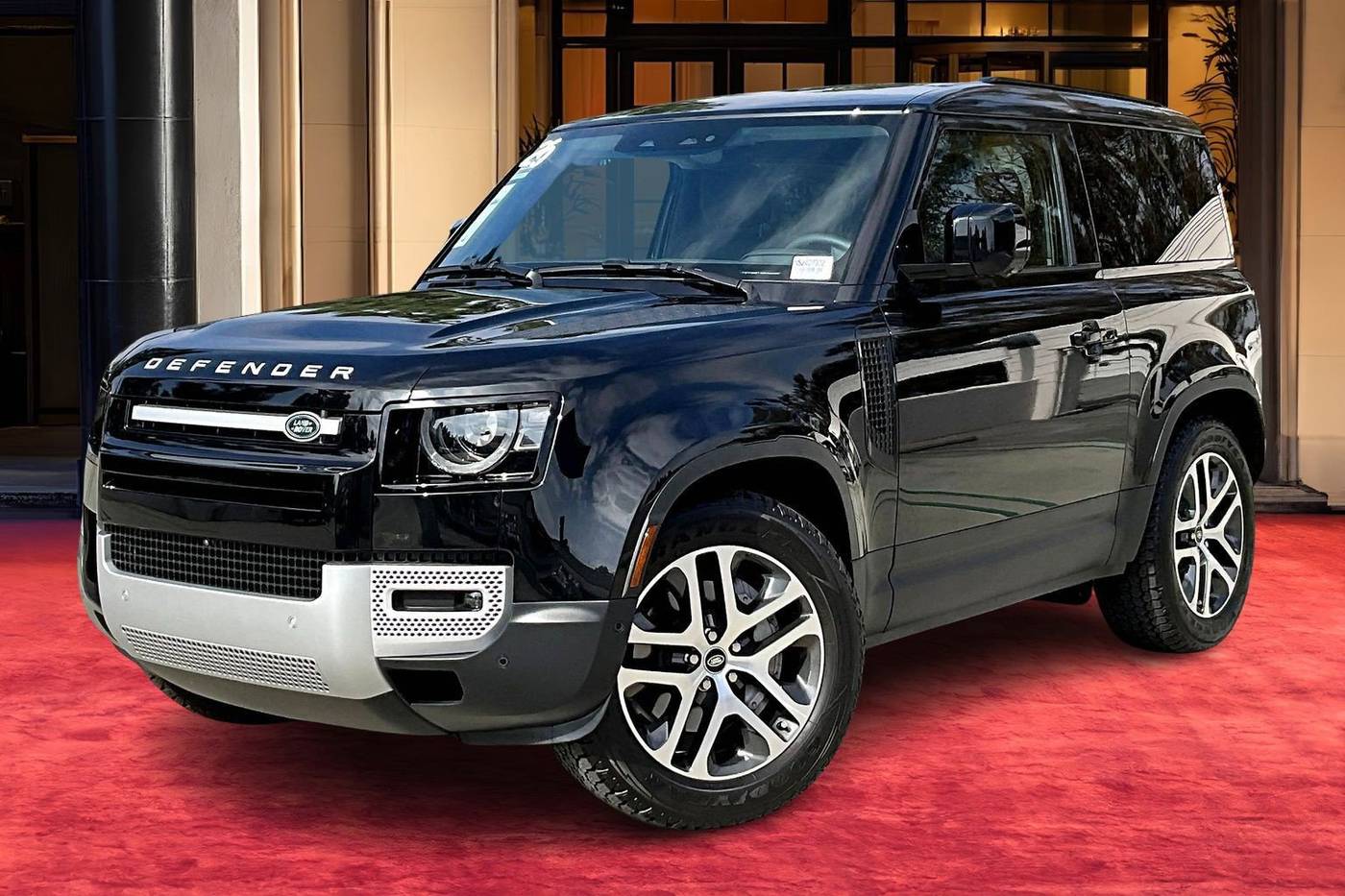 2025 Land Rover Defender S — SUV — 5,330 mi — Newport Beach, CA