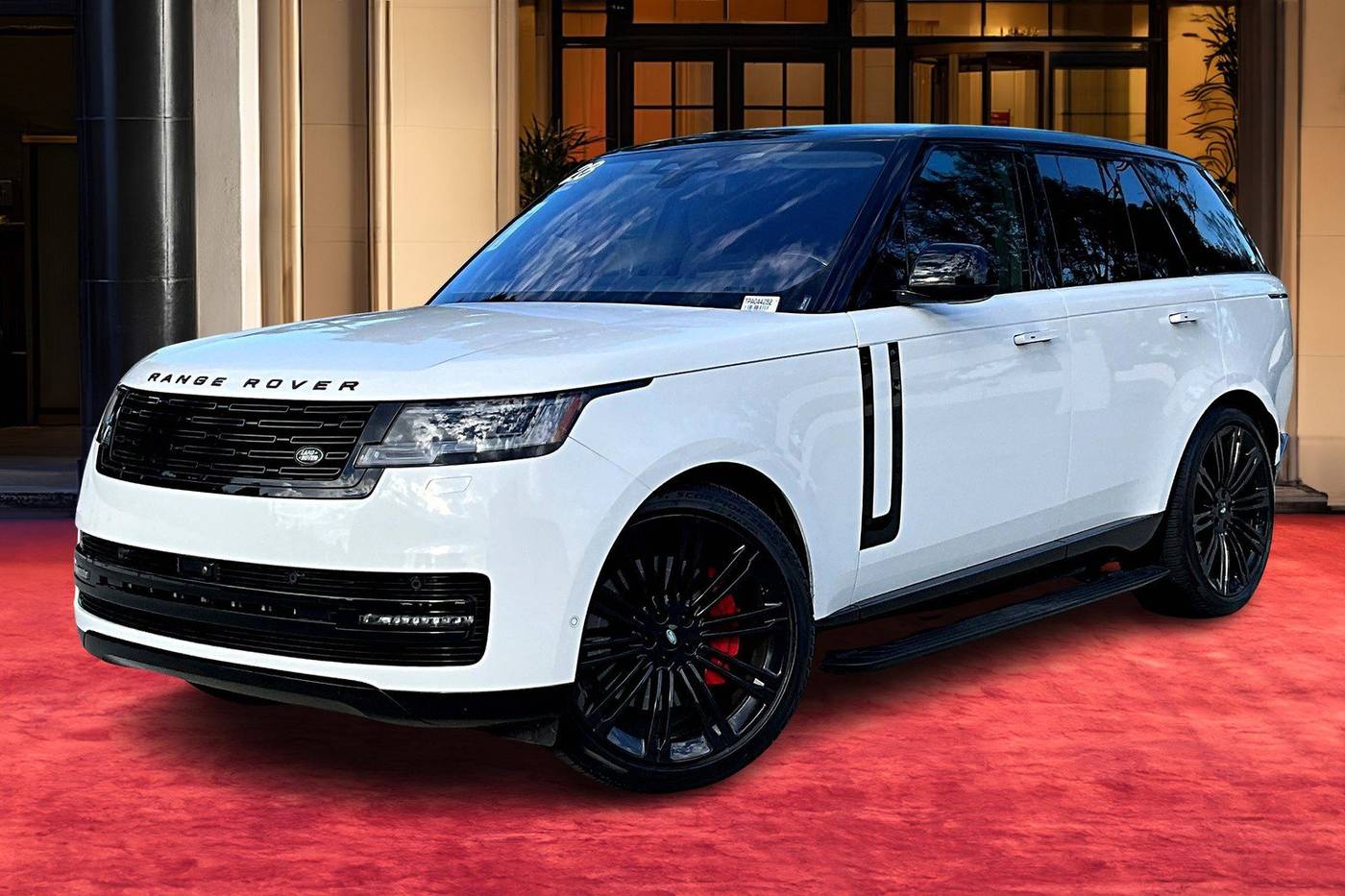 2023 Land Rover Range Rover SE — SUV — 28,695 mi — Newport Beach, CA
